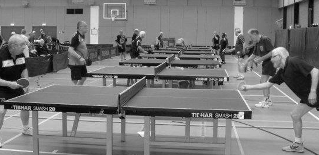 XL8-OldTimersTafeltennis-3