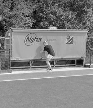 XL24-TipsAccosDugout-2