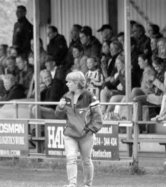 XL37DeJongeSportbestuurderElineMassop-2