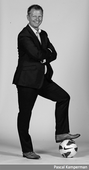 XL40SholderAnSholder-PascalKamperman