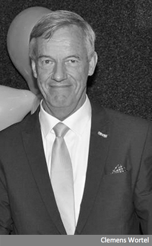 XL8BadmintonbondClemensWortel300