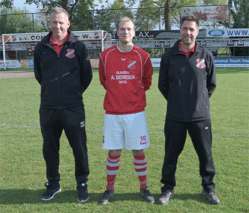 XL26JongeSportbestuurderNJ-3