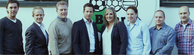 XL34DeJongeSportbestuurderBestuurMetLillianDeVaal