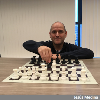 XL43Schaaktafel-1 copy