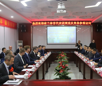 XL10 -1-OrangeSportsForum_foto3