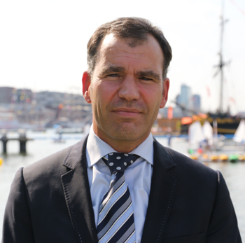 XL18-5vragenaanMauriceLeeser-3