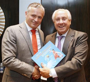 XL34-5VragenAanPeterSprenger-2