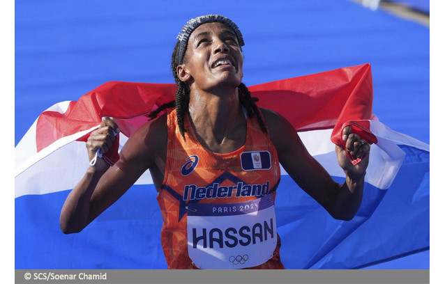 XL7BindingVergrotenDoorSport25-EG-1