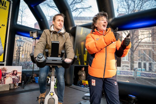 1. (2) RS36796_JSV_3250