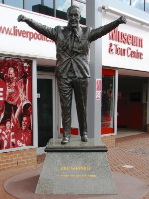3. XL45 - Shankly_statue_out_front