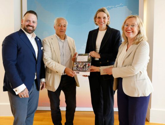 Brian Eernisse,
 Tom van t Hek, Mirjam Sterk en Jet Bussemaker ©Wiebe Kiestra