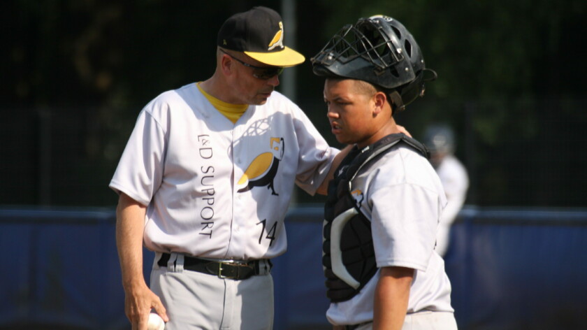 Charles Urbanus (l) als coach