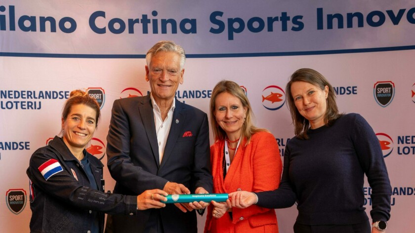 Harry van Dorenmalen me vlnr olympisch snowboardkampioen Nicolien Sauerbreij, Mascha Baak (consulaat-generaal in Milaan) en Maartje Geven (Chief Technology & Innovation Officer Nederlandse Loterij) in Milaan